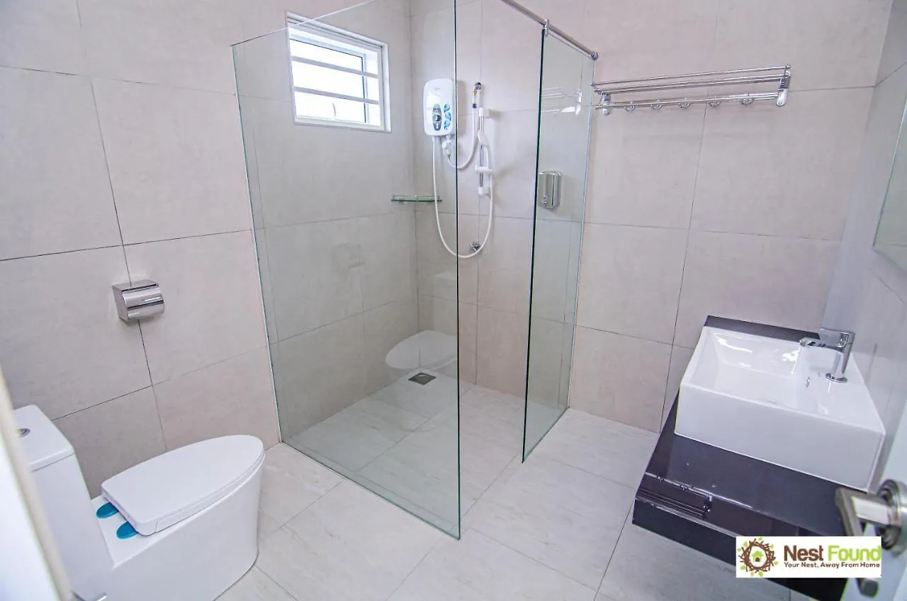 Dtyk - Room3 For 2Pax @ Taman Taynton View, Cheras Kuala Lumpur Bed and breakfast